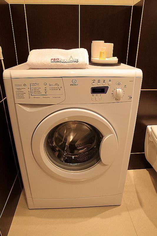 P&O Serviced Apartments Gdanski Station 바르샤바 외부 사진