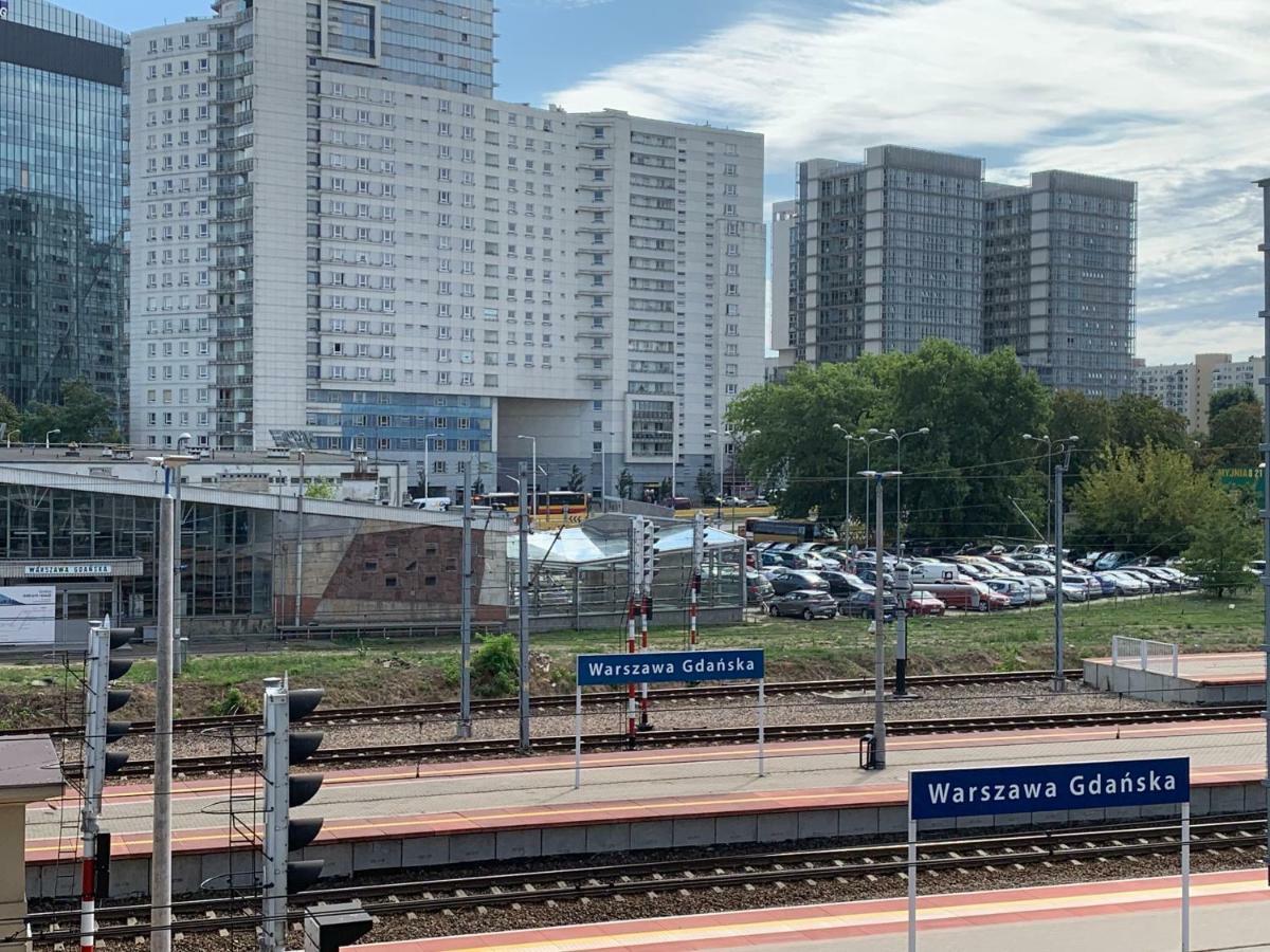 P&O Serviced Apartments Gdanski Station 바르샤바 외부 사진
